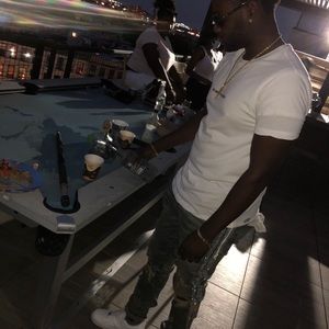 Meet your Posher, Eric